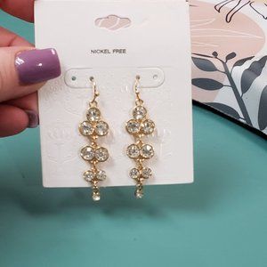 Nickel free, NWT, gold tone dangle clear rhinestone fashion earrings